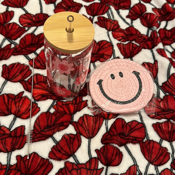 New 16oz Pink Smile and Flower Libbey Glass Can and Bamboo Lid 5 Piece Set - Picture 4 of 4